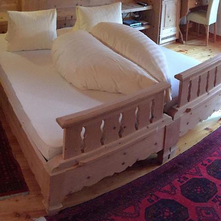 Hotel Chasa Sofia Scuol Pokój zdjęcie