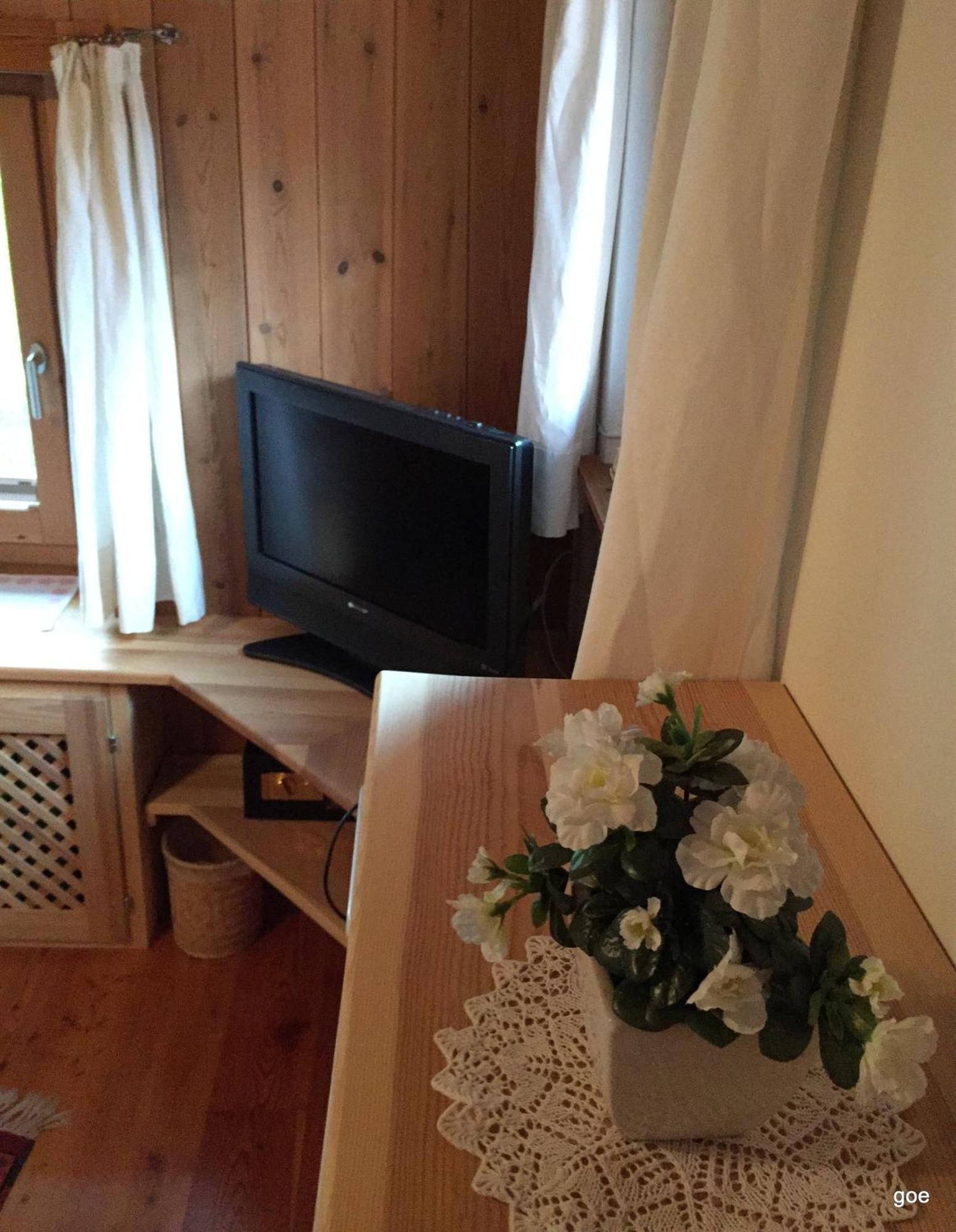 Hotel Chasa Sofia Scuol Pokój zdjęcie